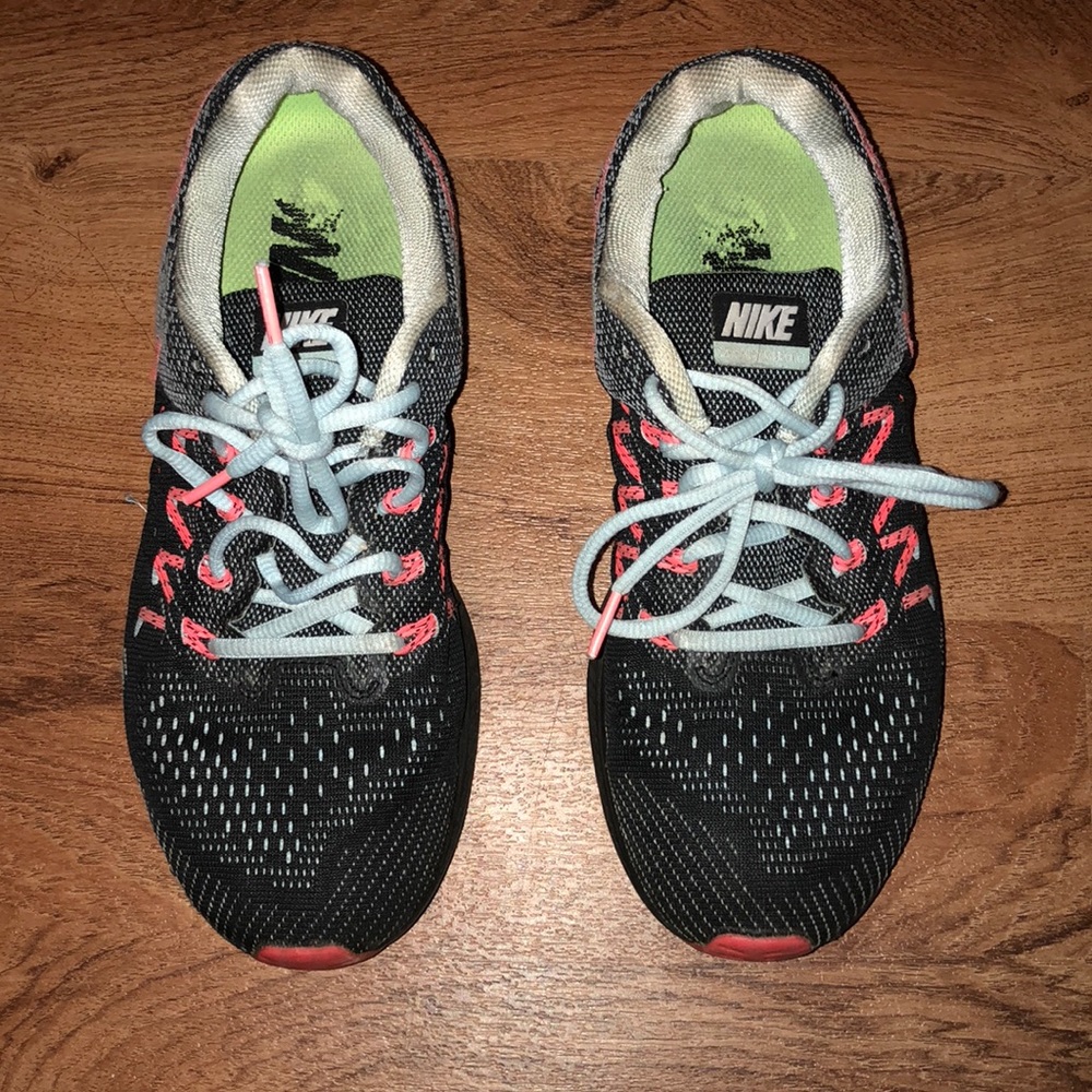 •Nike Zoom• - Picture 2 of 5